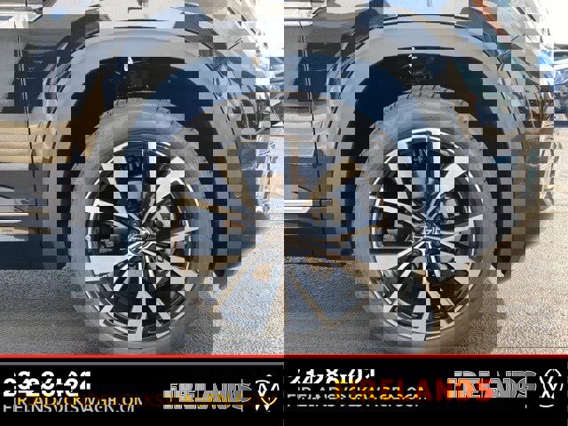 New 2026 Volkswagen Atlas Cross Sport SEL Premium R-Line image 21