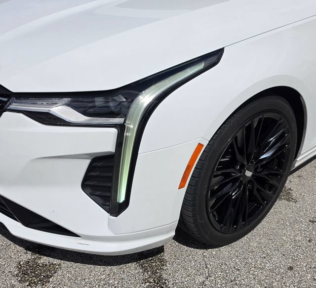 Used 2021 Cadillac CT4 Premium Luxury RWD image 15