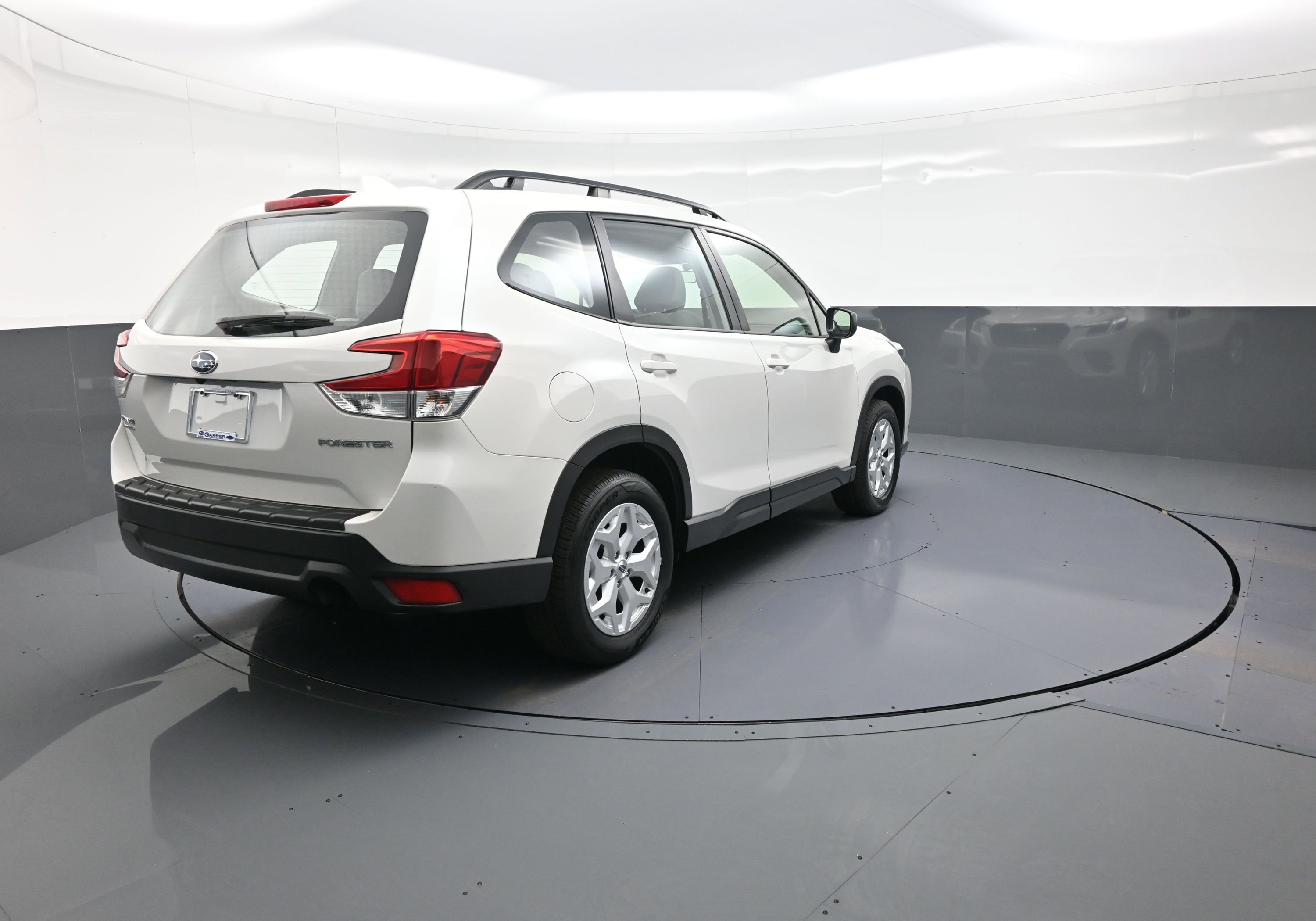 Used 2022 Subaru Forester image 3