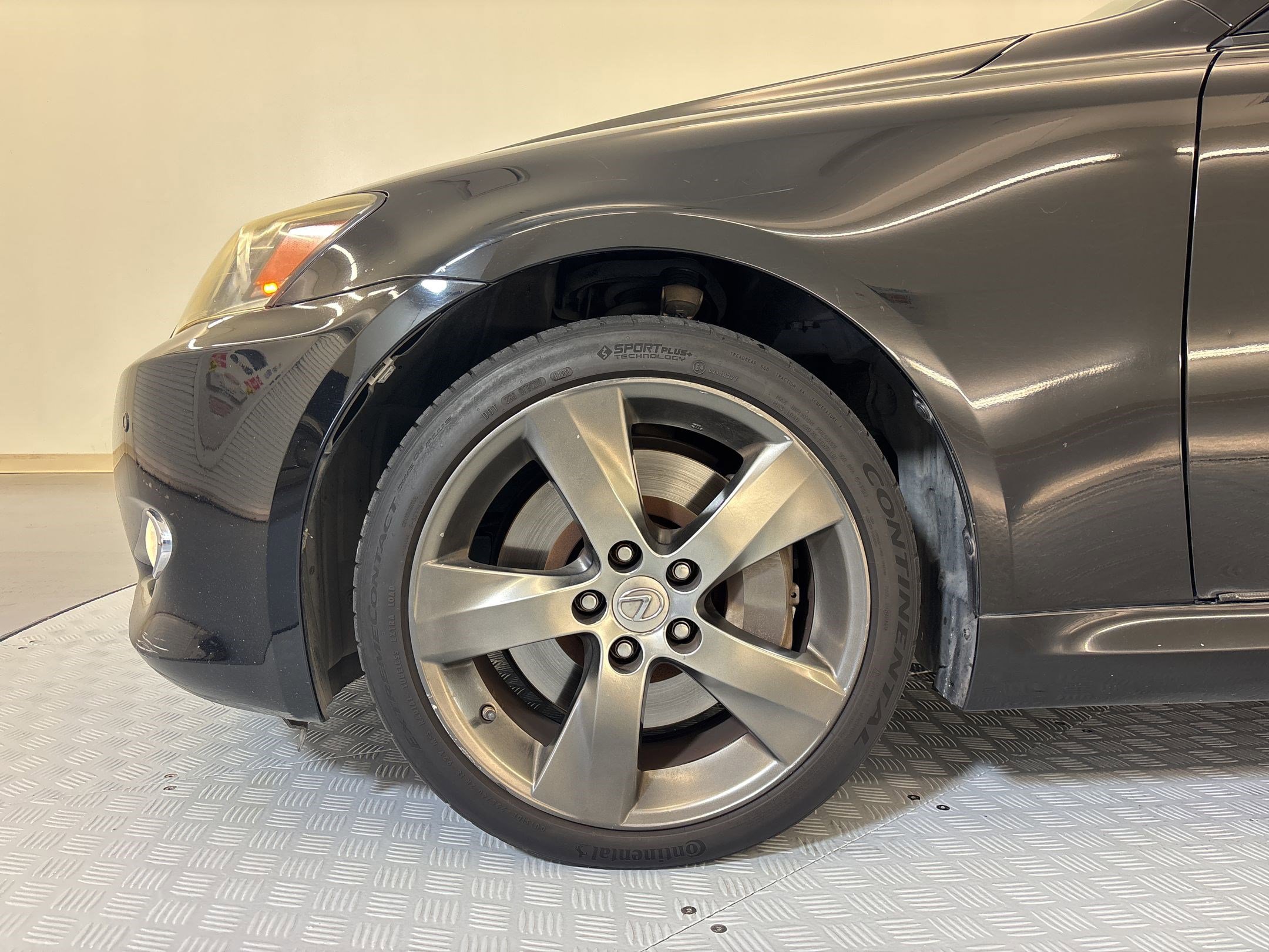 Used 2011 Lexus IS 350C w/ Luxury Pkg RWD image 11