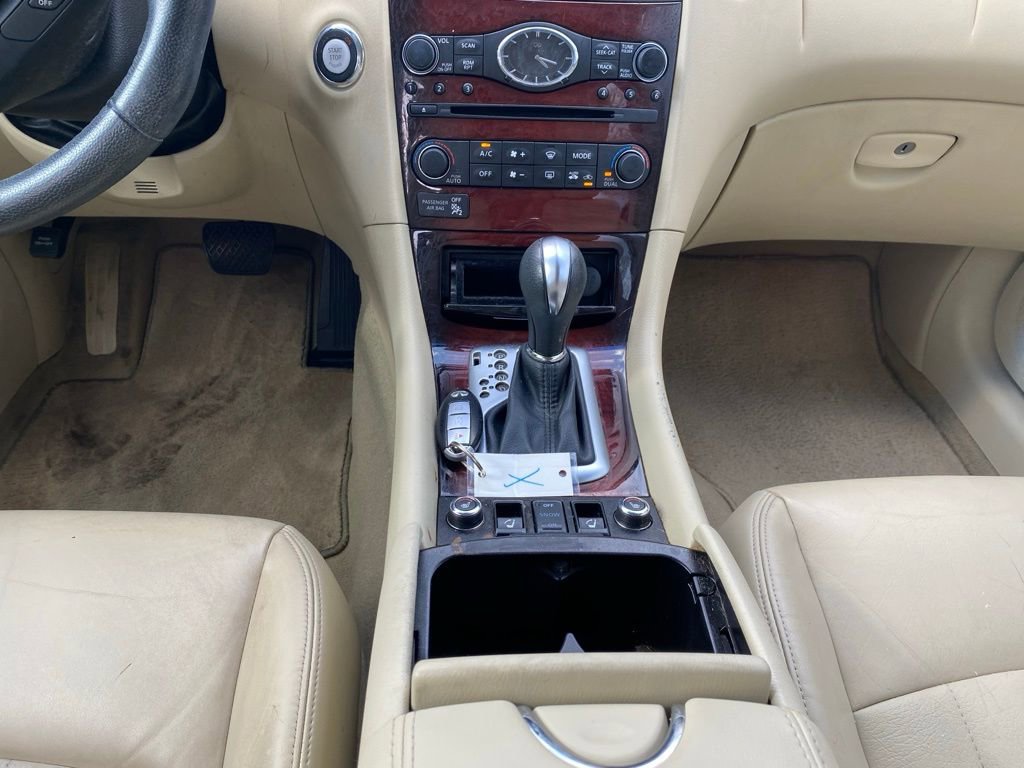 Used 2016 INFINITI QX50 2WD w/ Deluxe Touring Package image 16