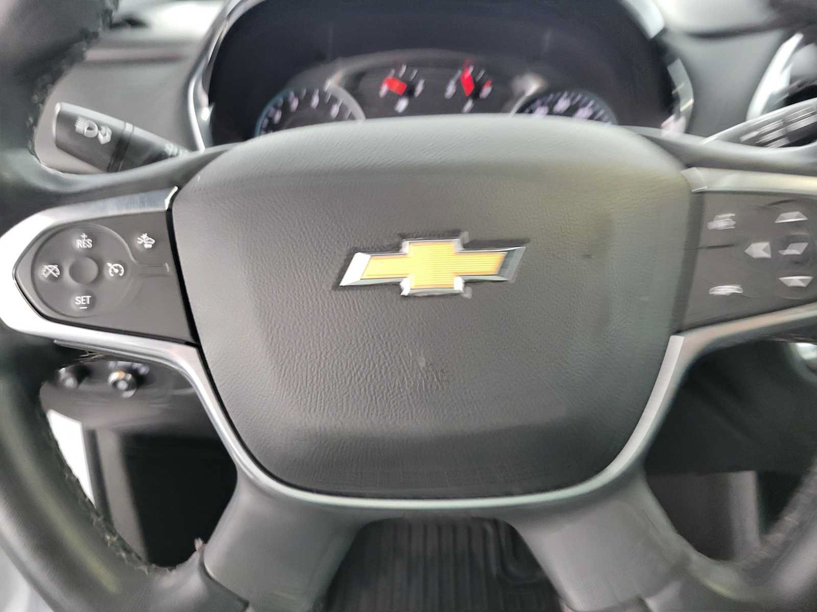 Used 2023 Chevrolet Traverse LT FWD image 26