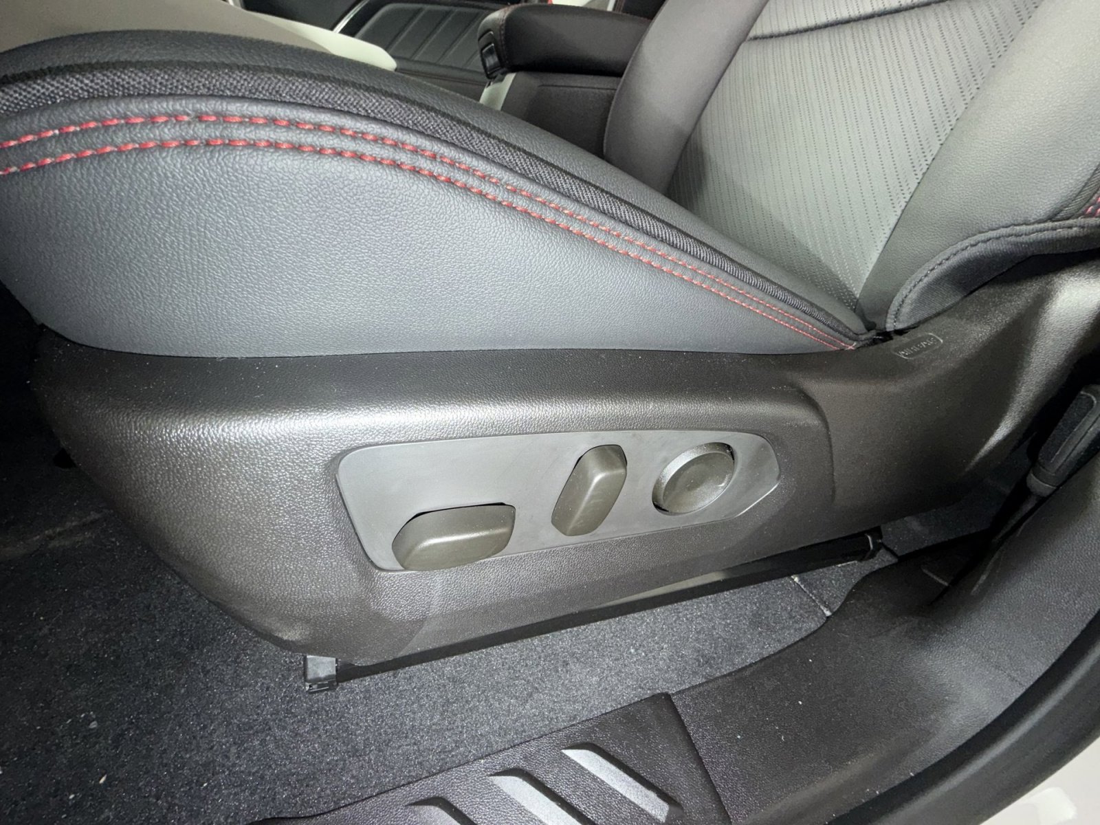 New 2026 GMC Canyon AT4X image 14