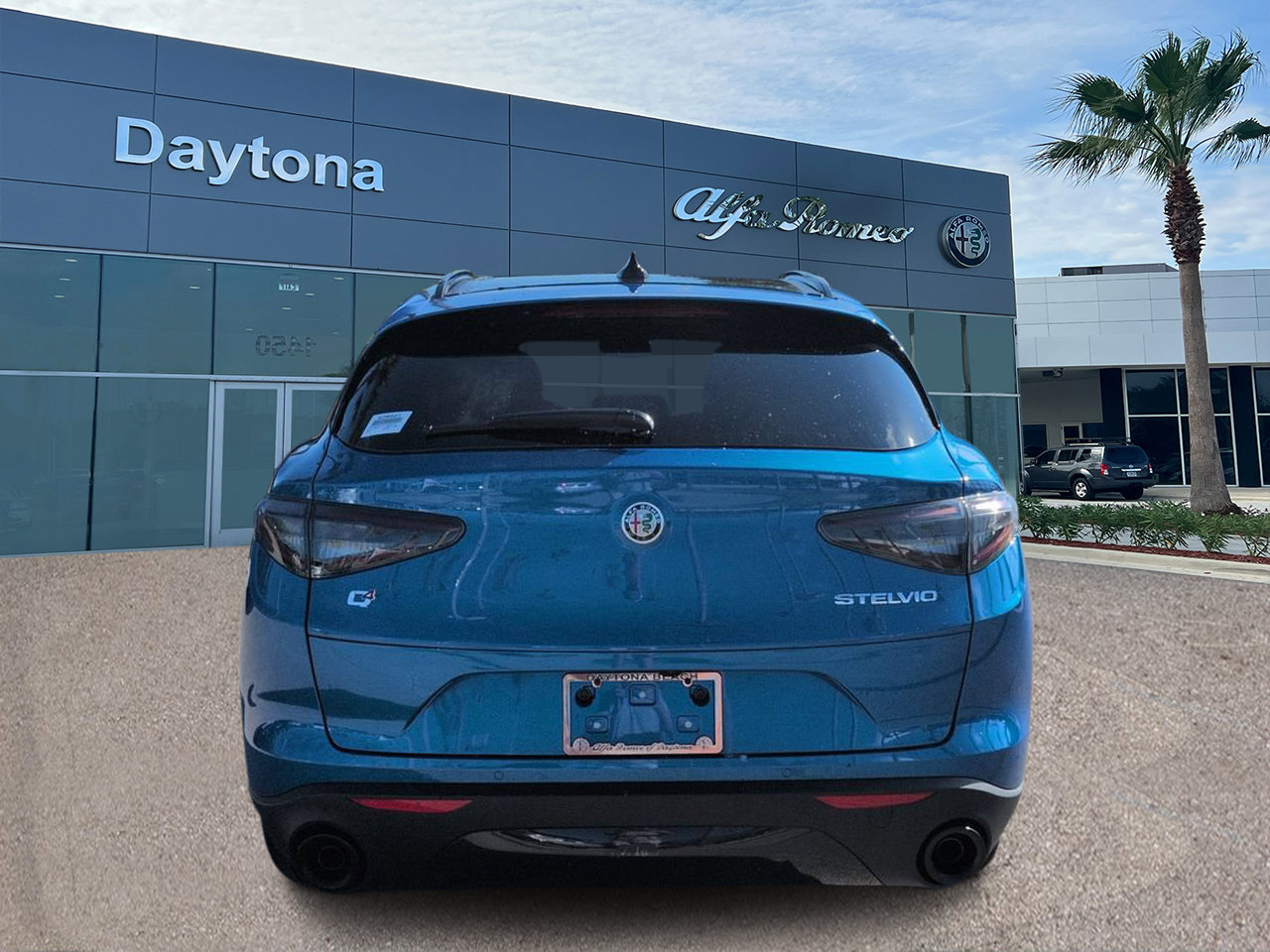 New 2026 Alfa Romeo Stelvio Sprint w/ Convenience Package AWD/4WD image 4
