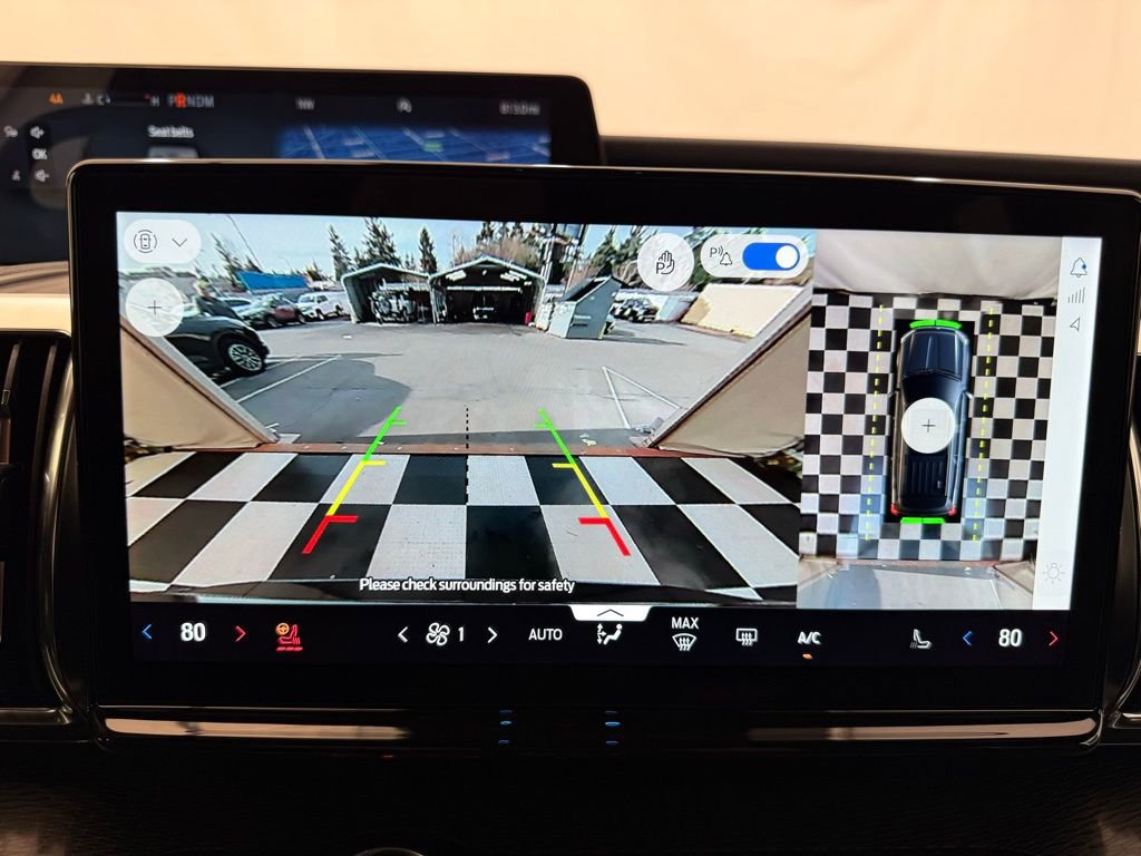 New 2025 Ford Expedition Max Platinum w/ Stealth Performance Package image 38