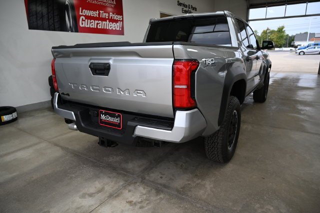New 2026 Toyota Tacoma TRD Off-Road AWD/4WD image 6
