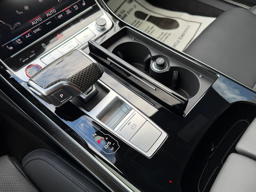 Used 2025 Audi S8 image 25