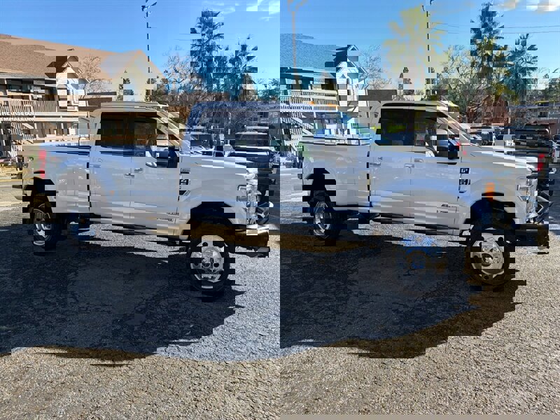 Used 2018 Ford F450 Platinum w/ Platinum Ultimate Package AWD/4WD image 6