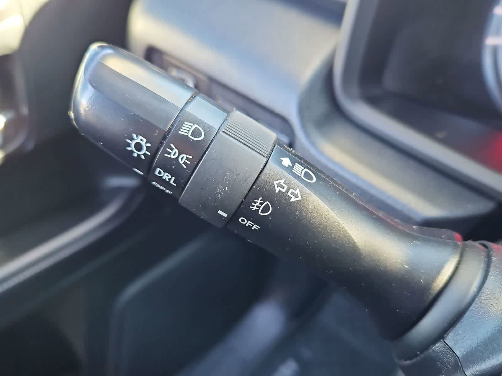 Used 2018 Toyota 4Runner SR5 AWD/4WD image 26