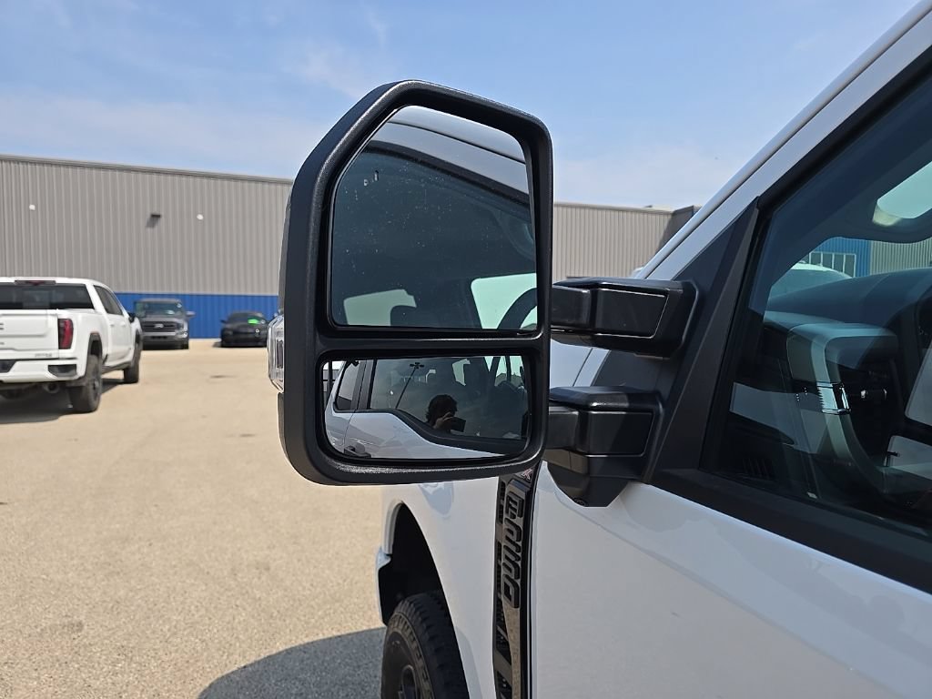 Used 2024 Ford F250 XL w/ STX Appearance Package AWD/4WD image 7