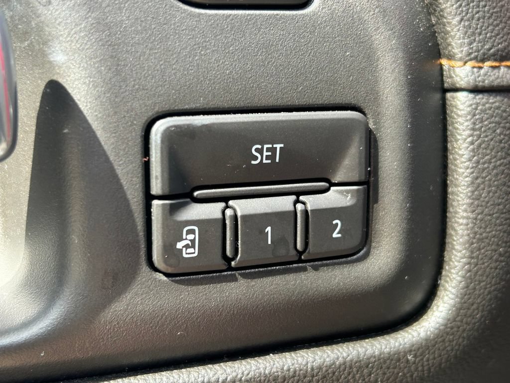Used 2021 GMC Sierra 1500 AT4 w/ AT4 Preferred Package AWD/4WD image 24