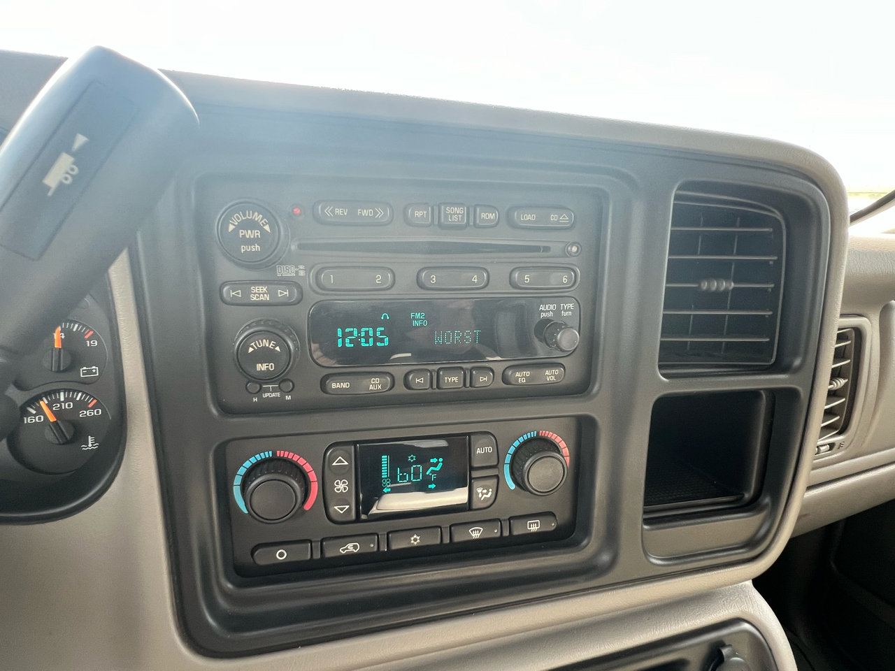 Used 2006 GMC Sierra 1500 SLT w/ Onstar Plus Package image 45