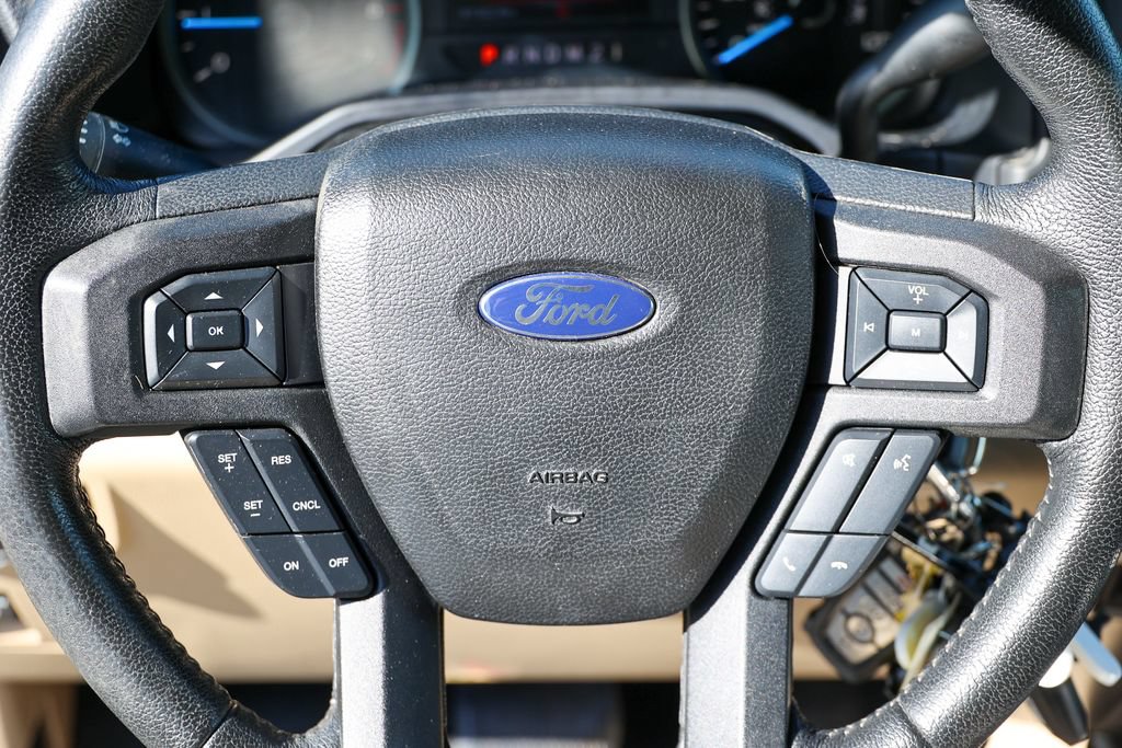 Used 2015 Ford F150 XLT w/ Equipment Group 302A Luxury AWD/4WD image 8