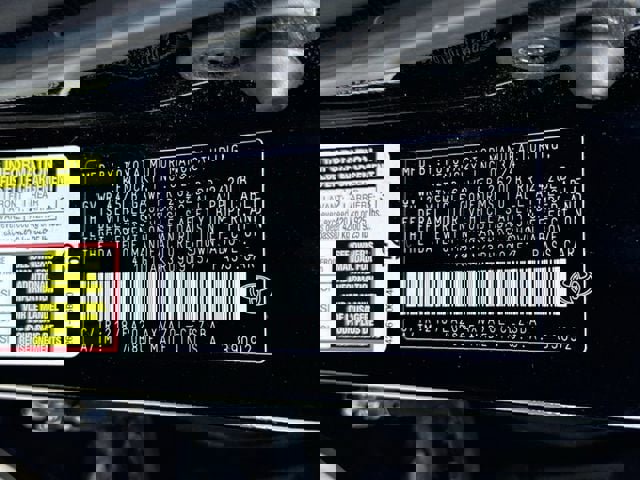 Used 2024 Toyota Camry SE image 32