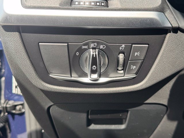 Certified 2025 BMW X4 xDrive30i AWD/4WD image 16