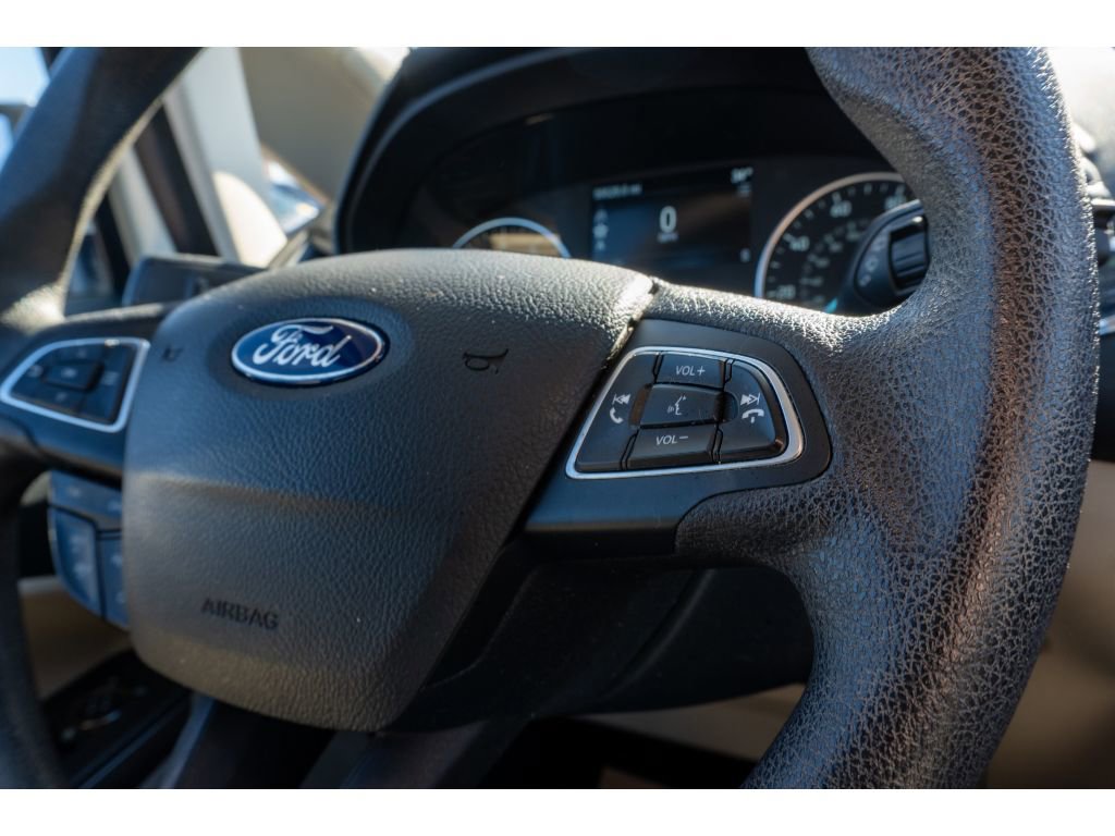 Used 2021 Ford EcoSport SE w/ SE Convenience Package image 24