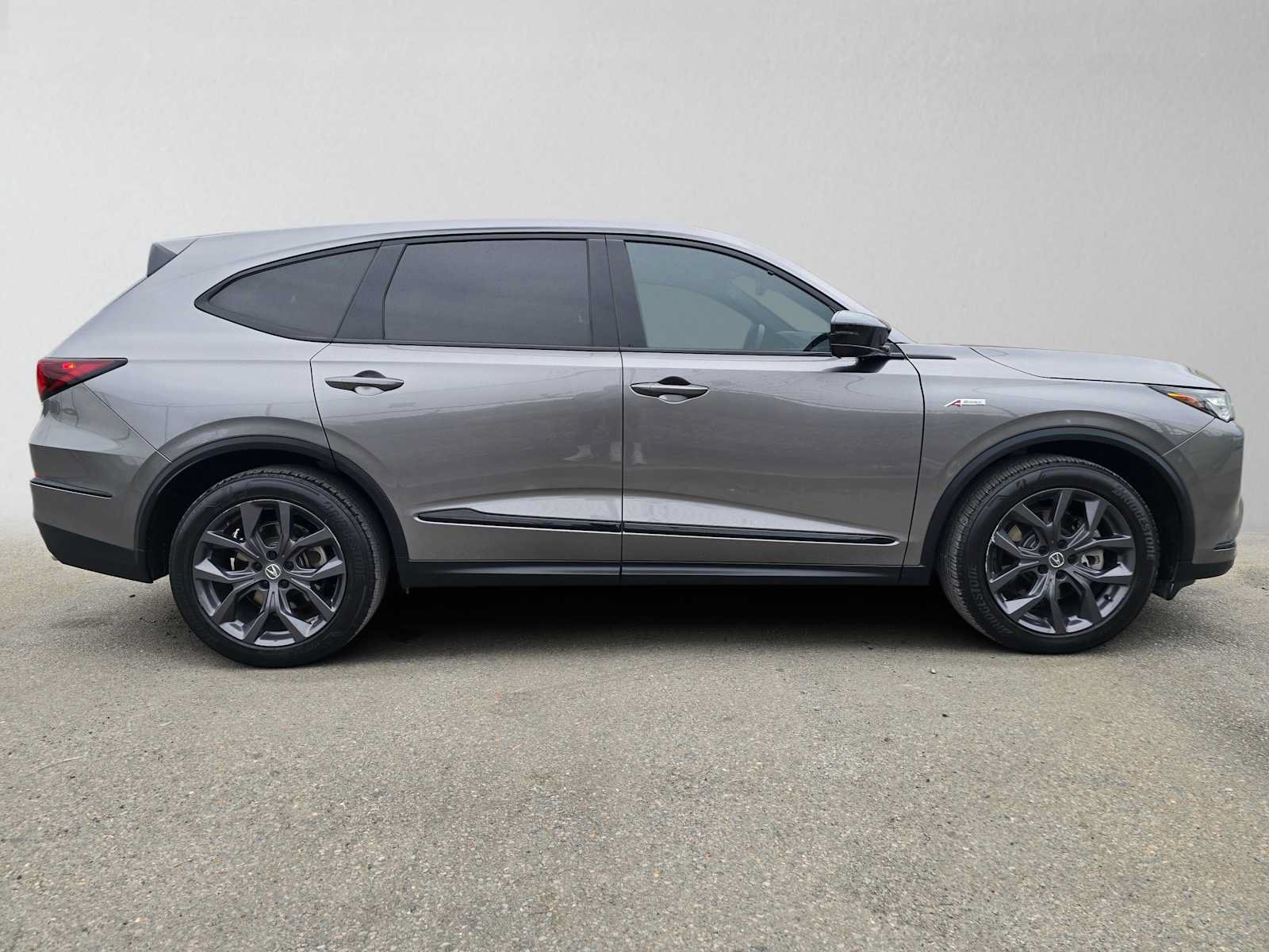 Used 2023 Acura MDX A-Spec AWD/4WD image 2