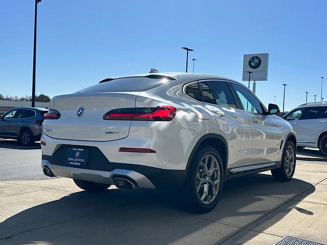 Certified 2025 BMW X4 xDrive30i AWD/4WD image 8