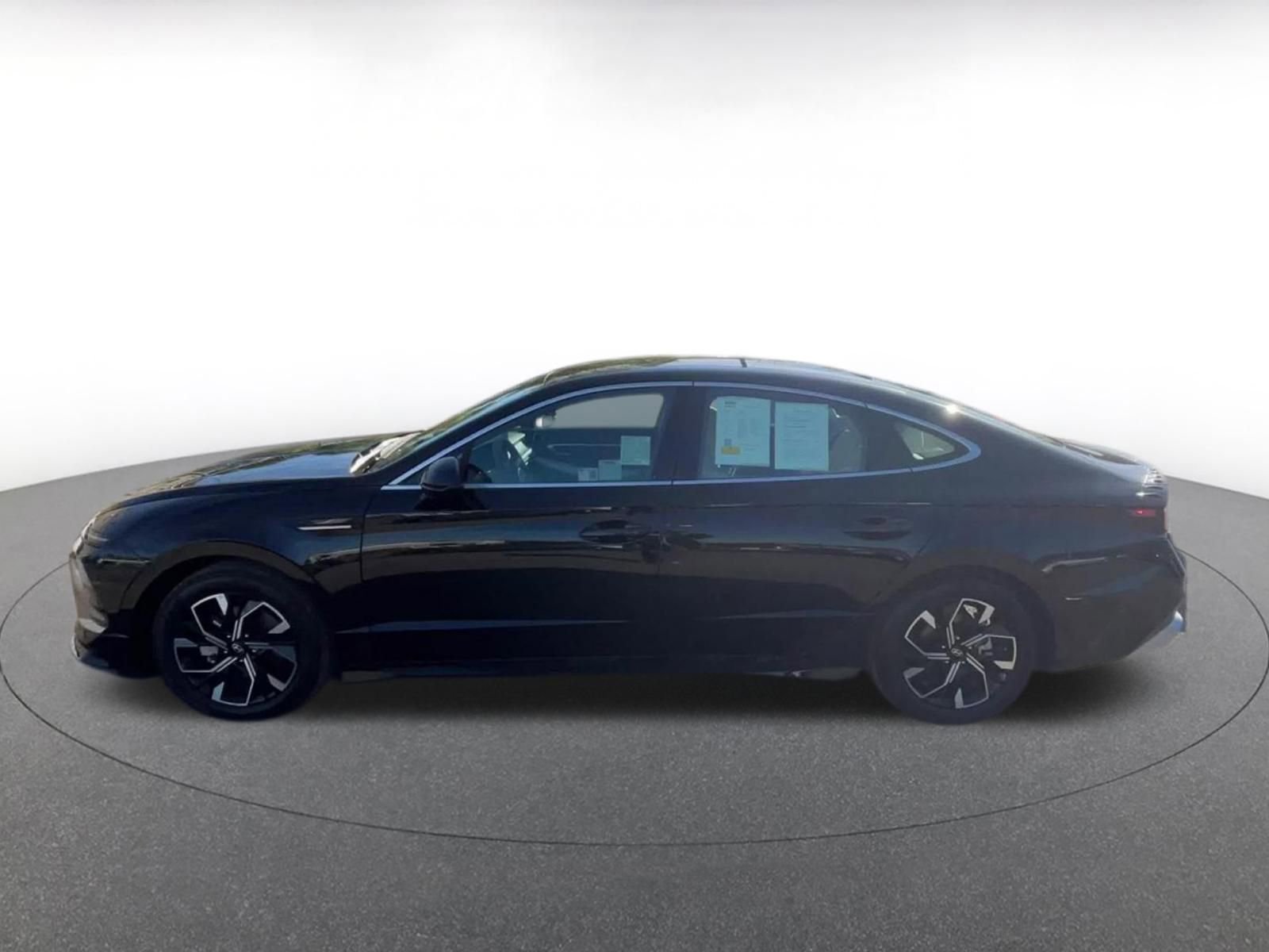 Used 2025 Hyundai Sonata SEL image 9