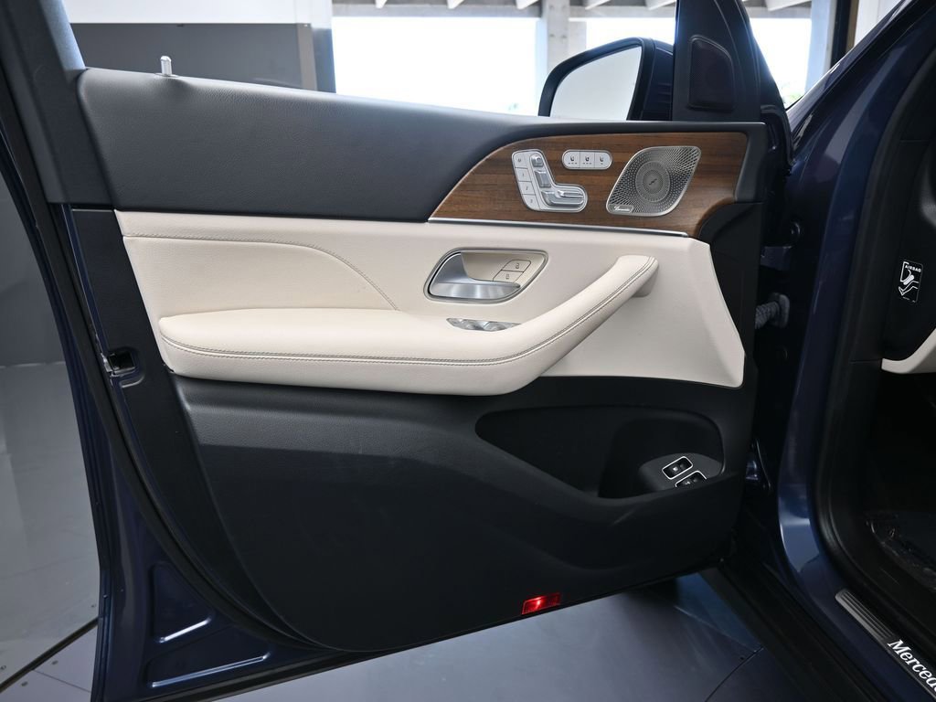 Used 2024 Mercedes-Benz GLE 450e 4MATIC image 17