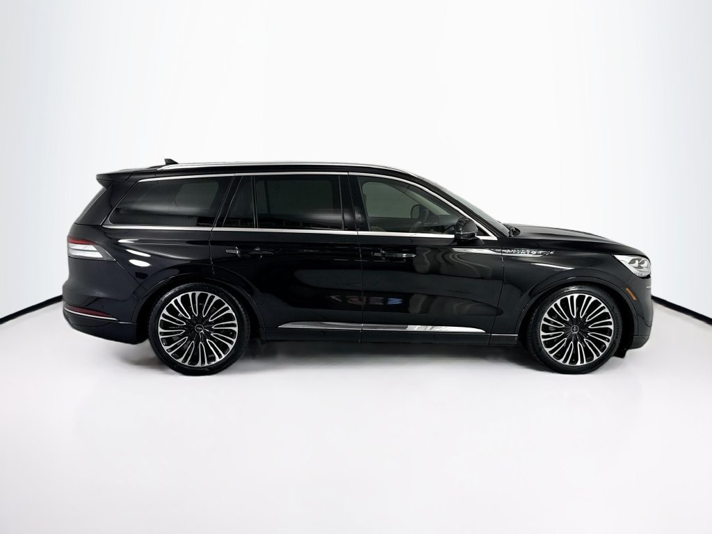 Used 2023 Lincoln Aviator Black Label w/ Dynamic Handling Package AWD/4WD image 4