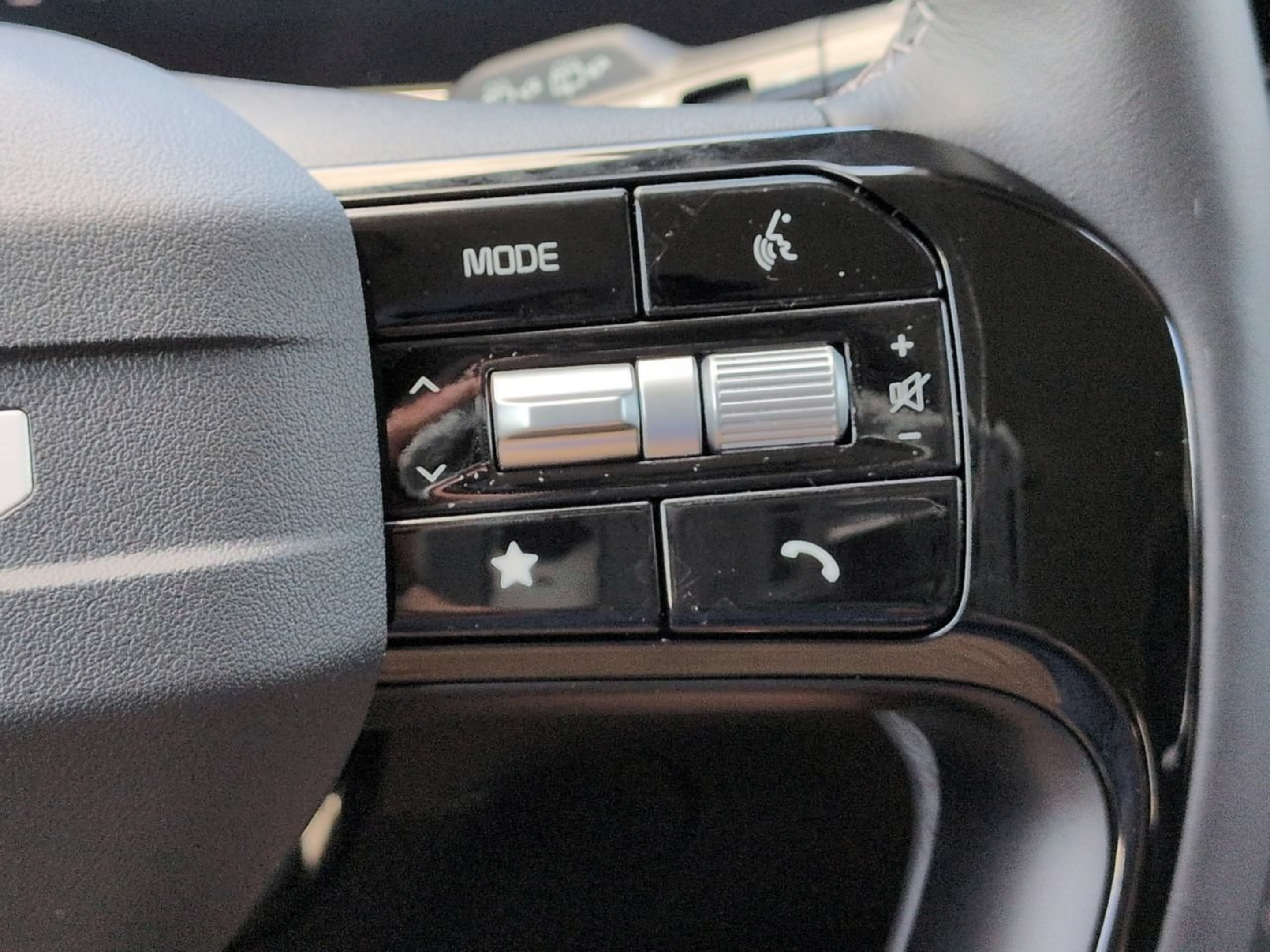New 2026 Kia Sorento LX FWD image 59