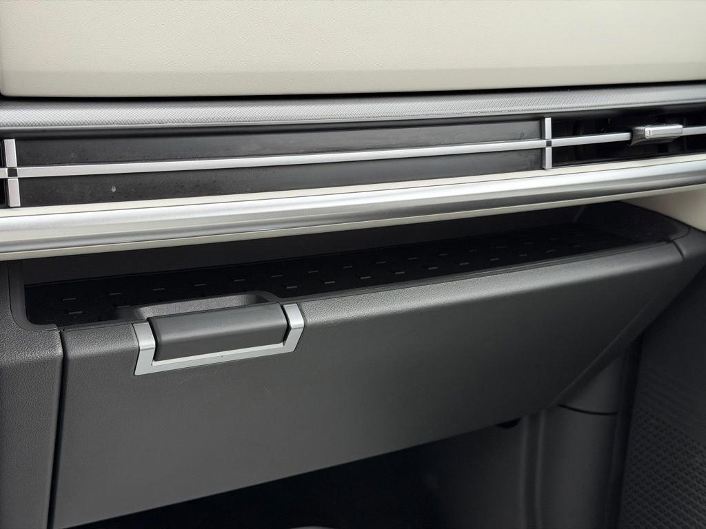 Used 2025 Hyundai Santa Fe SEL image 24