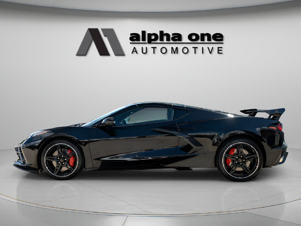 Used 2020 Chevrolet Corvette Stingray Coupe w/ Z51 Performance Package RWD image 17