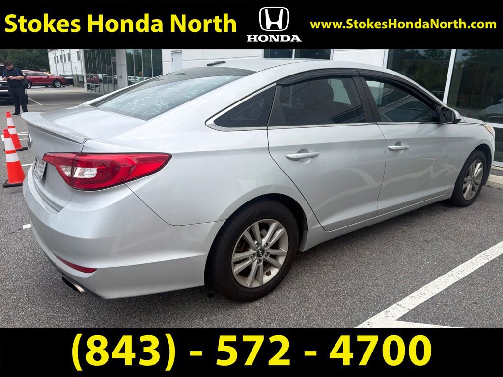 Used 2016 Hyundai Sonata SE FWD image 3