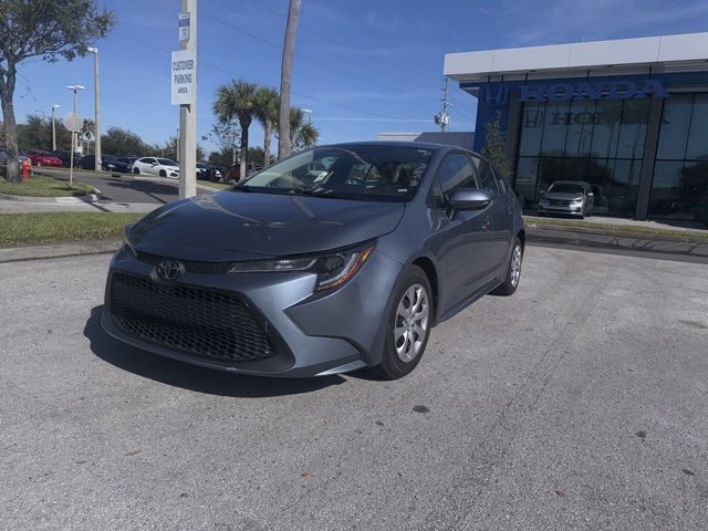 Used 2022 Toyota Corolla LE image 4