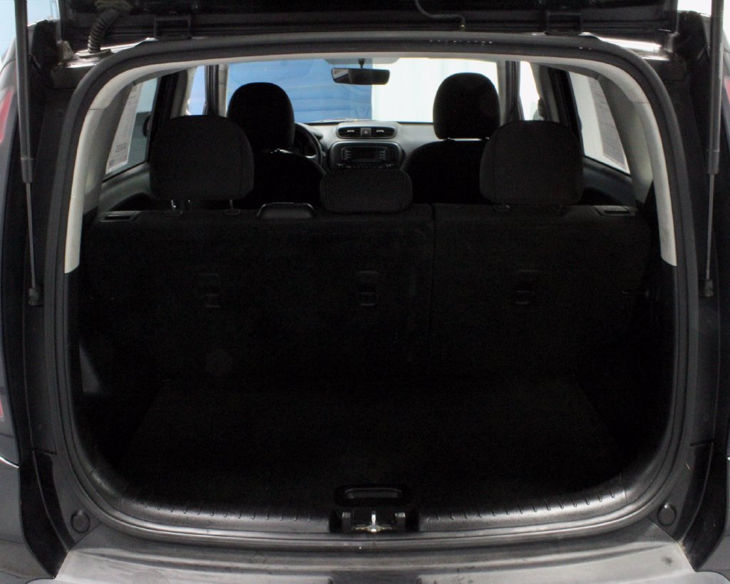 Used 2015 Kia Soul FWD image 13
