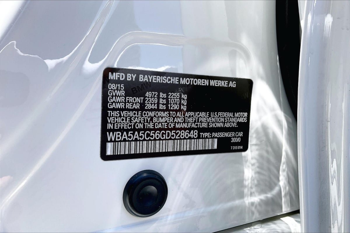Used 2016 BMW 528i Sedan RWD image 31
