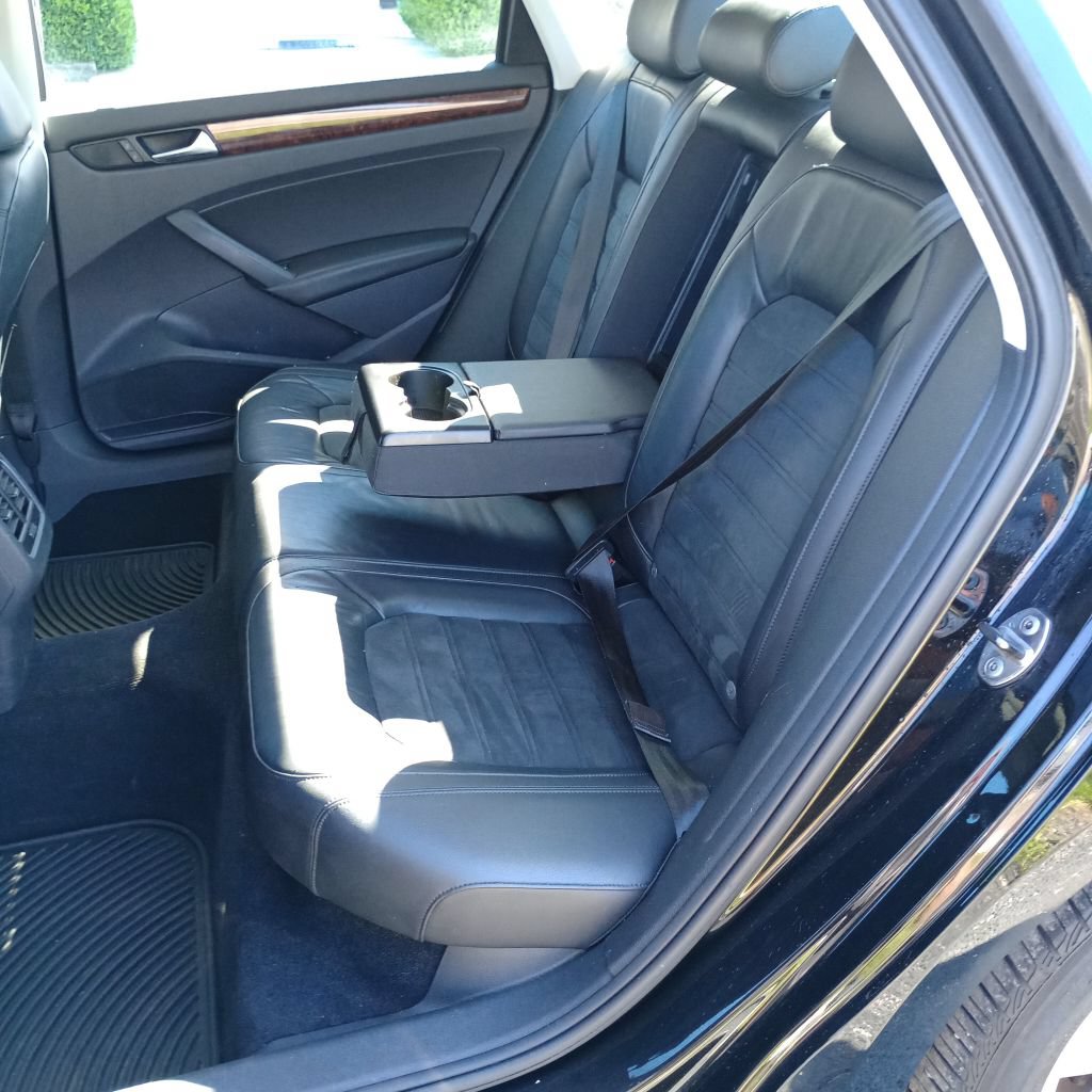 Used 2013 Volkswagen Passat 2.5 SEL Premium FWD image 18