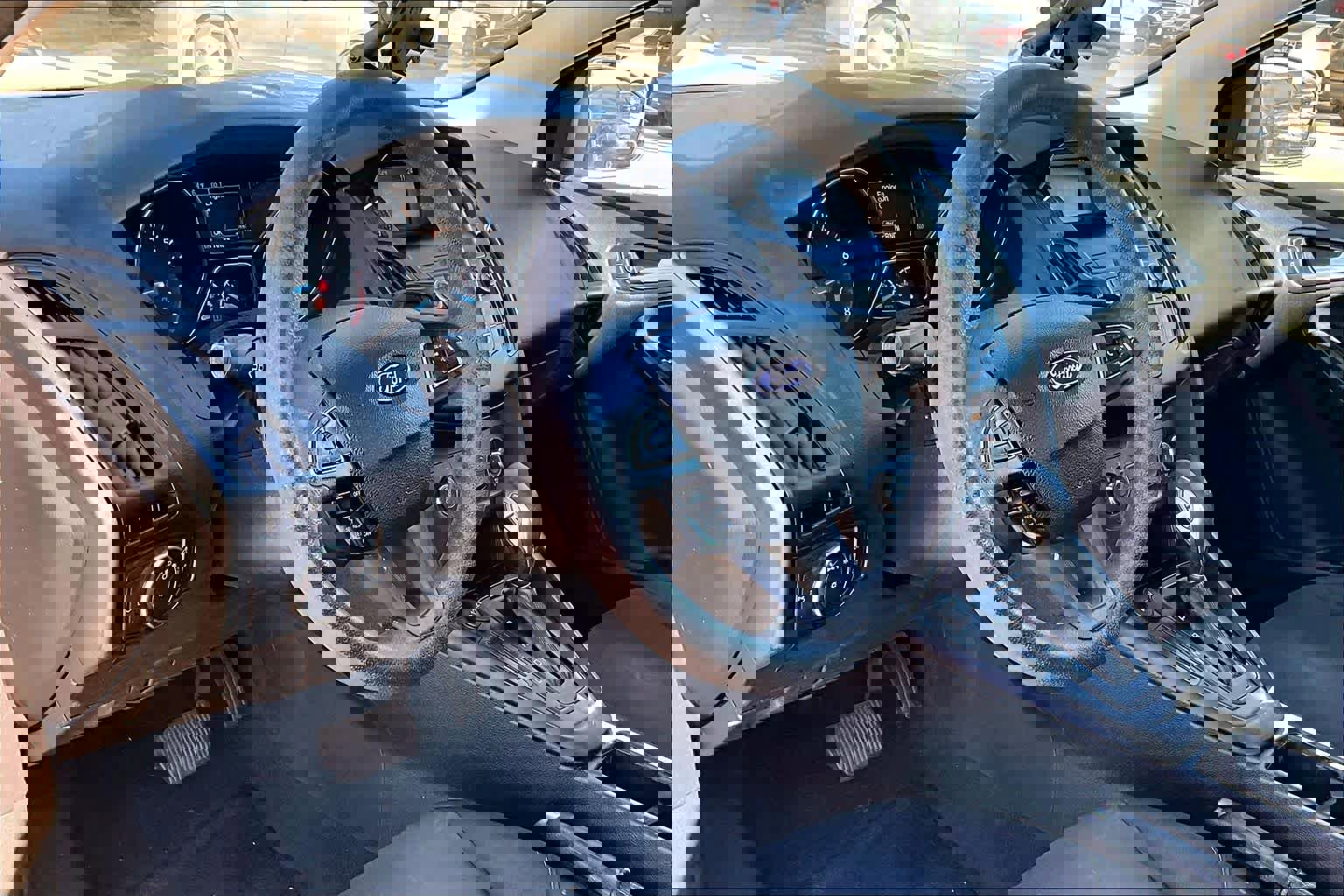 Used 2018 Ford Focus SE image 16