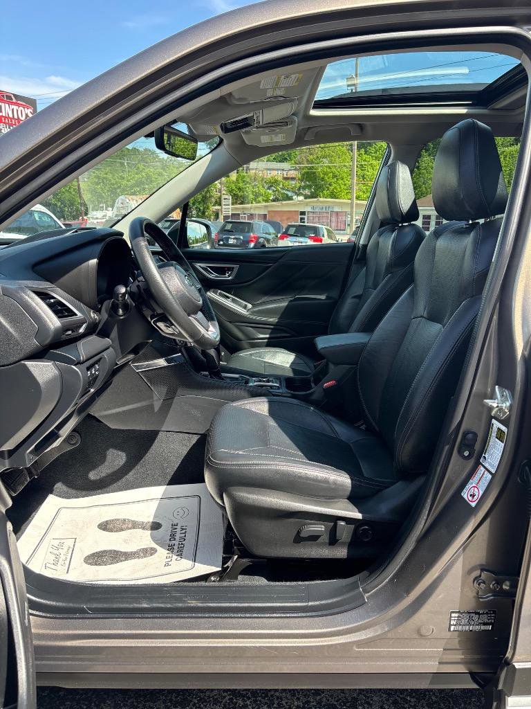 Used 2020 Subaru Forester Touring AWD/4WD image 15