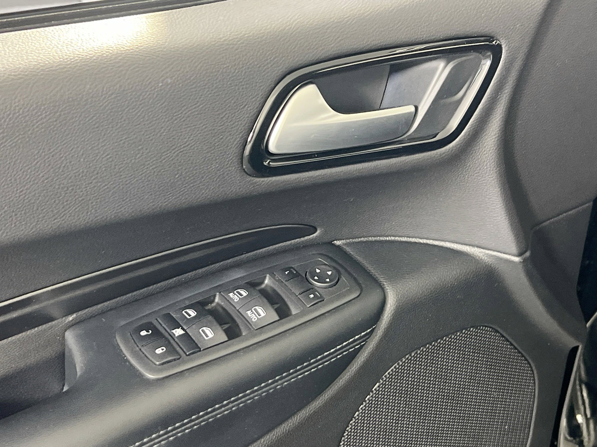 Used 2022 Dodge Durango SXT w/ Blacktop Package image 17