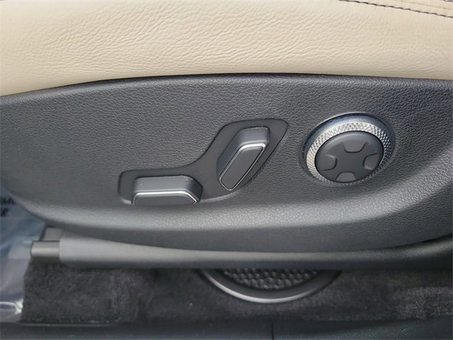 Used 2023 Genesis GV70 2.5T w/ Cargo Package image 19