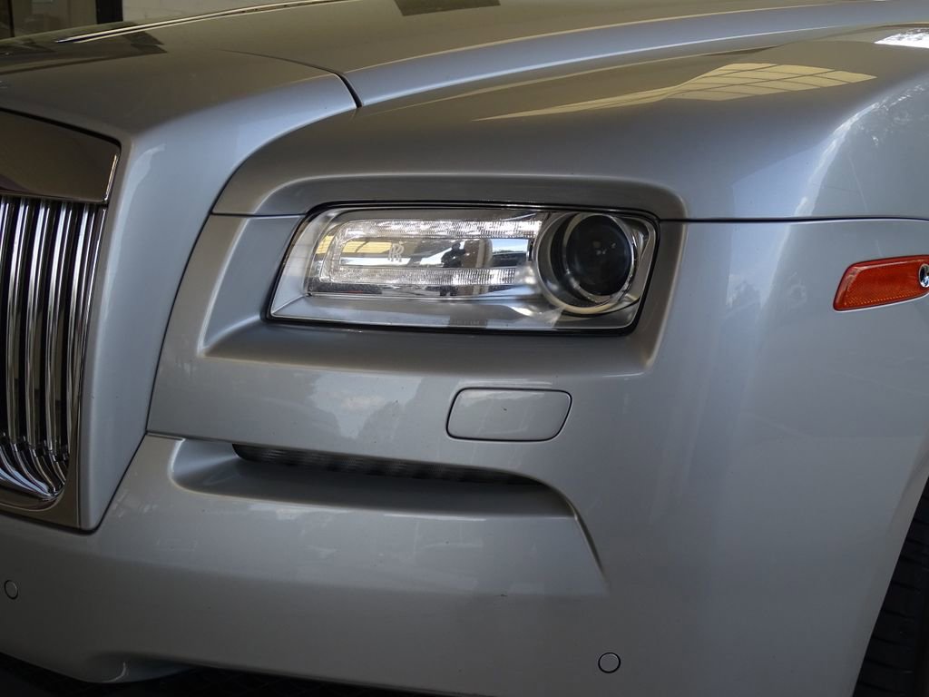 Used 2014 Rolls-Royce Wraith image 24