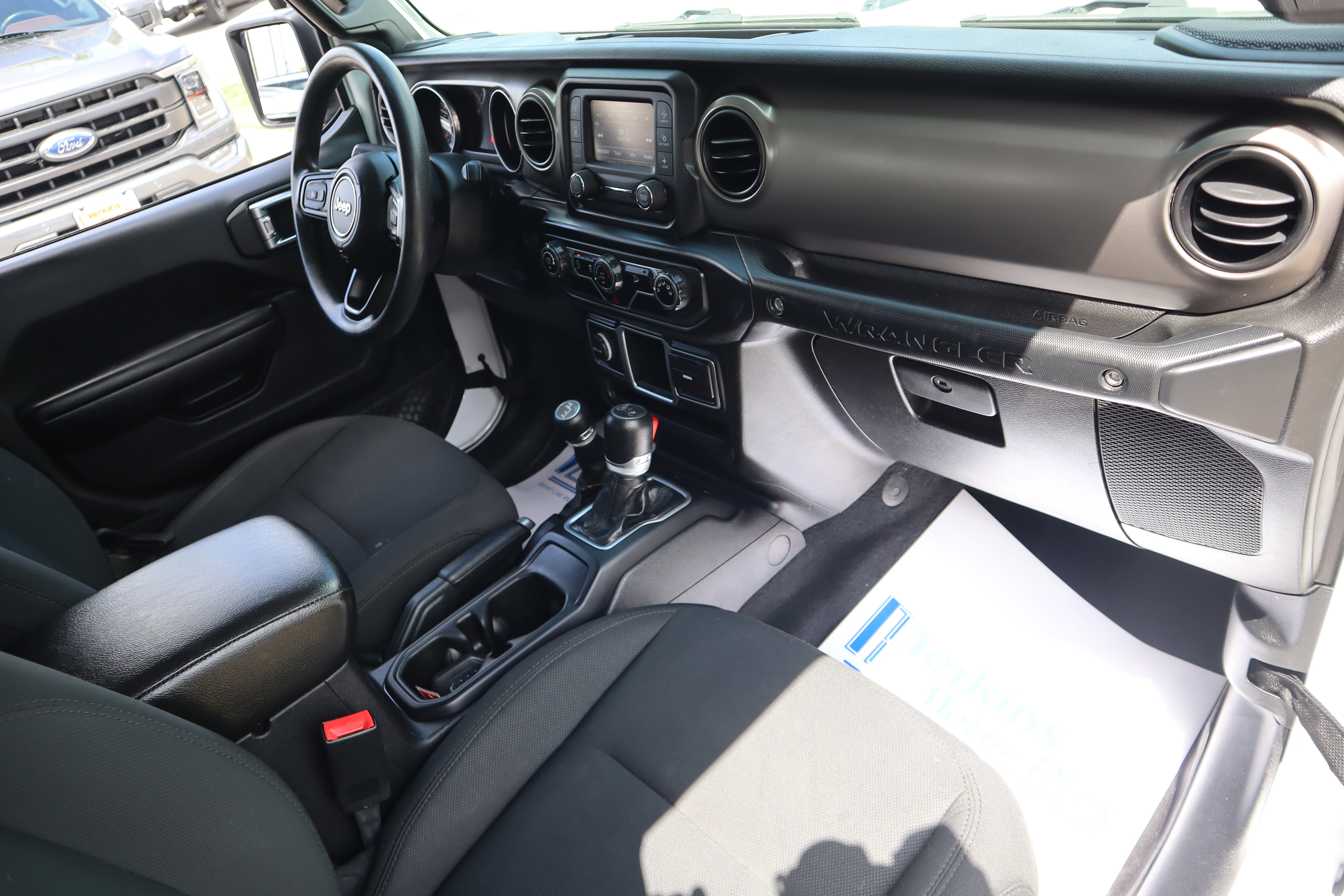 Used 2018 Jeep Wrangler Unlimited Sport AWD/4WD image 27