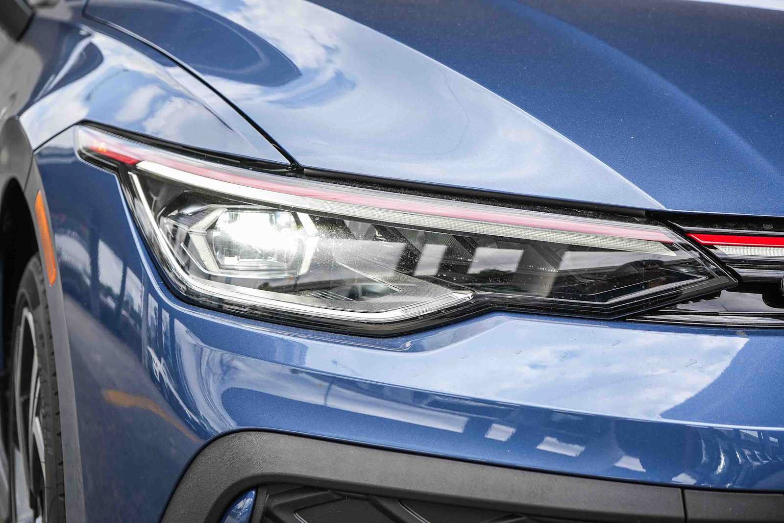 New 2026 Volkswagen GTI SE FWD image 4