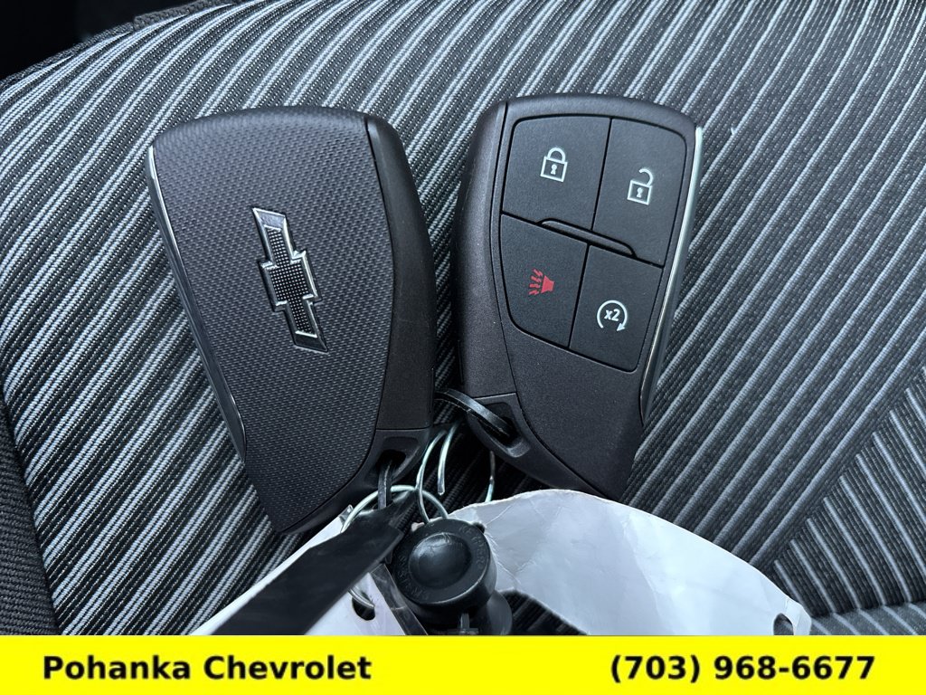 New 2027 Chevrolet Bolt LT w/ Comfort Package FWD image 29