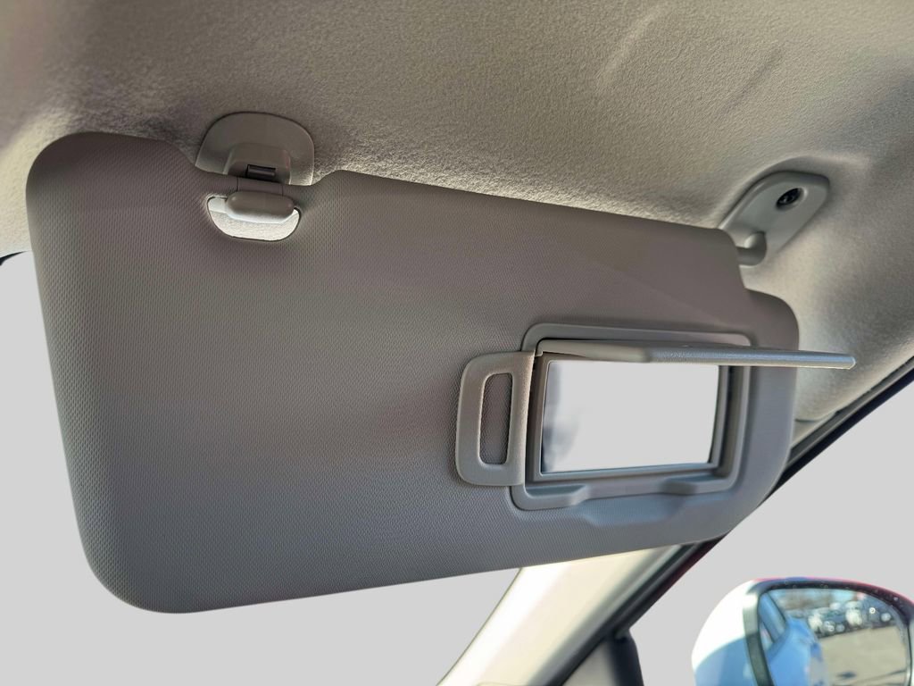 Used 2025 Nissan Kicks SV image 30