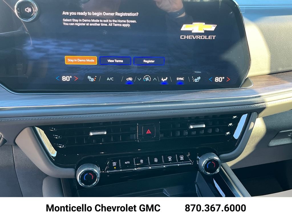 New 2026 Chevrolet Suburban LT w/ Comfort Package AWD/4WD image 17