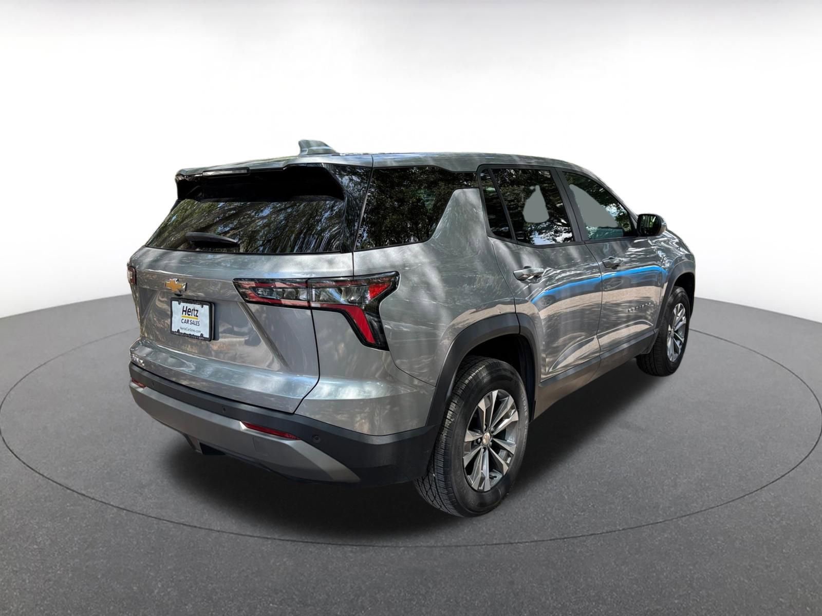 Used 2025 Chevrolet Equinox LT FWD image 24