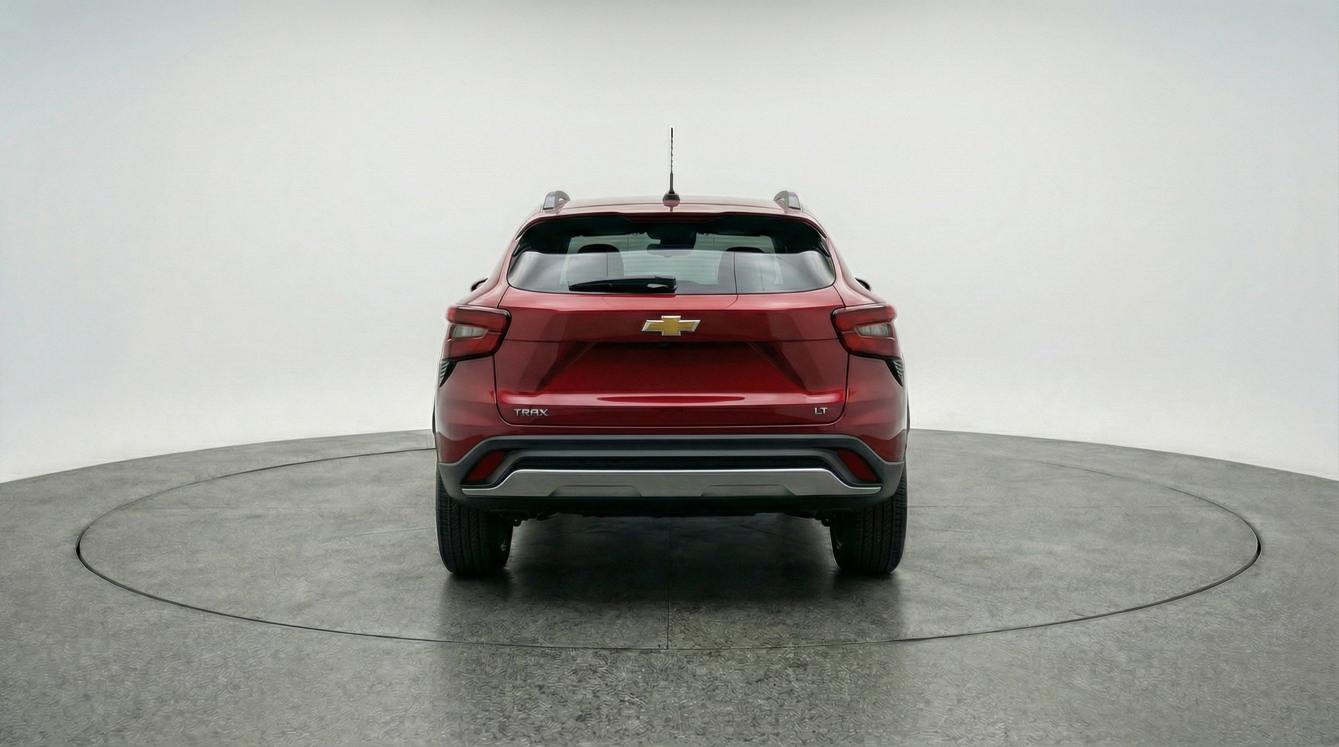 Used 2025 Chevrolet Trax LT FWD image 7