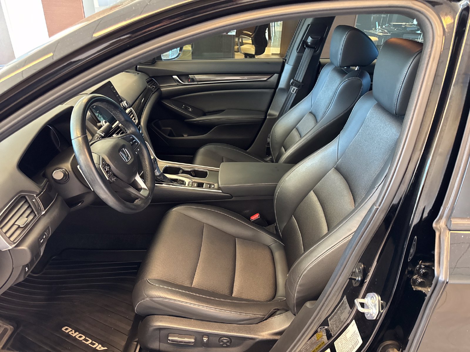 Used 2022 Honda Accord Sport image 12