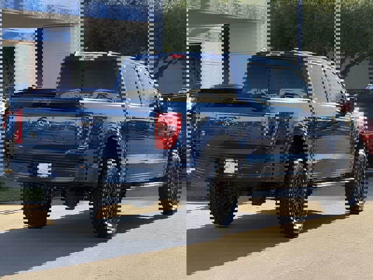 Used 2023 Ford F150 XLT w/ Equipment Group 302A High image 4