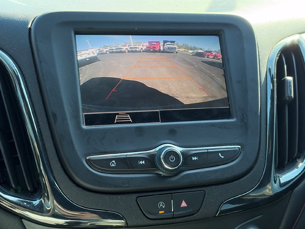 Used 2022 Chevrolet Equinox RS FWD image 21