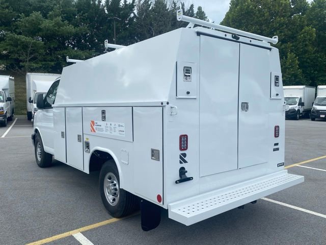 New 2025 Chevrolet Express 3500 w/ Power Convenience Package RWD image 5