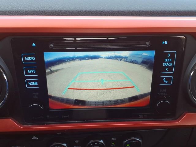 Used 2017 Toyota Tacoma SR5 AWD/4WD image 12
